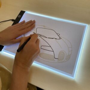 Darujte svému dítěti LED tabulku na obkreslování