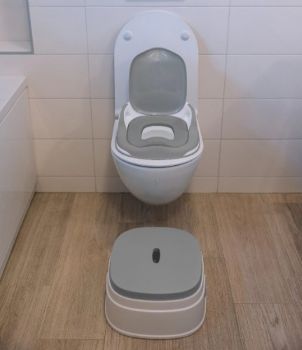 Vlastní mini-záchod - super dárek pro dvouleté dítě