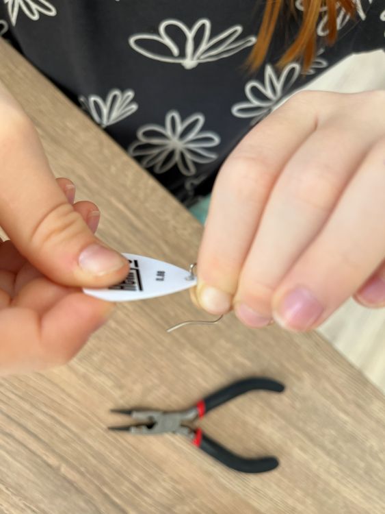 Jak vyrobit náušnice z trsátek - jednoduchý návod