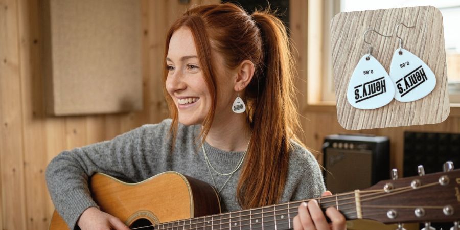 DIY dárek: Jak vyrobit náušnice z trsátek