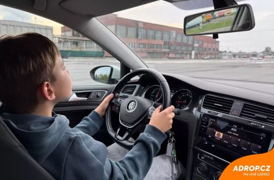 Řidičem na zkoušku - bomba zážitek pro děti
